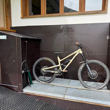 L'Ardesia Hostel Morzine Ngoại thất bức ảnh