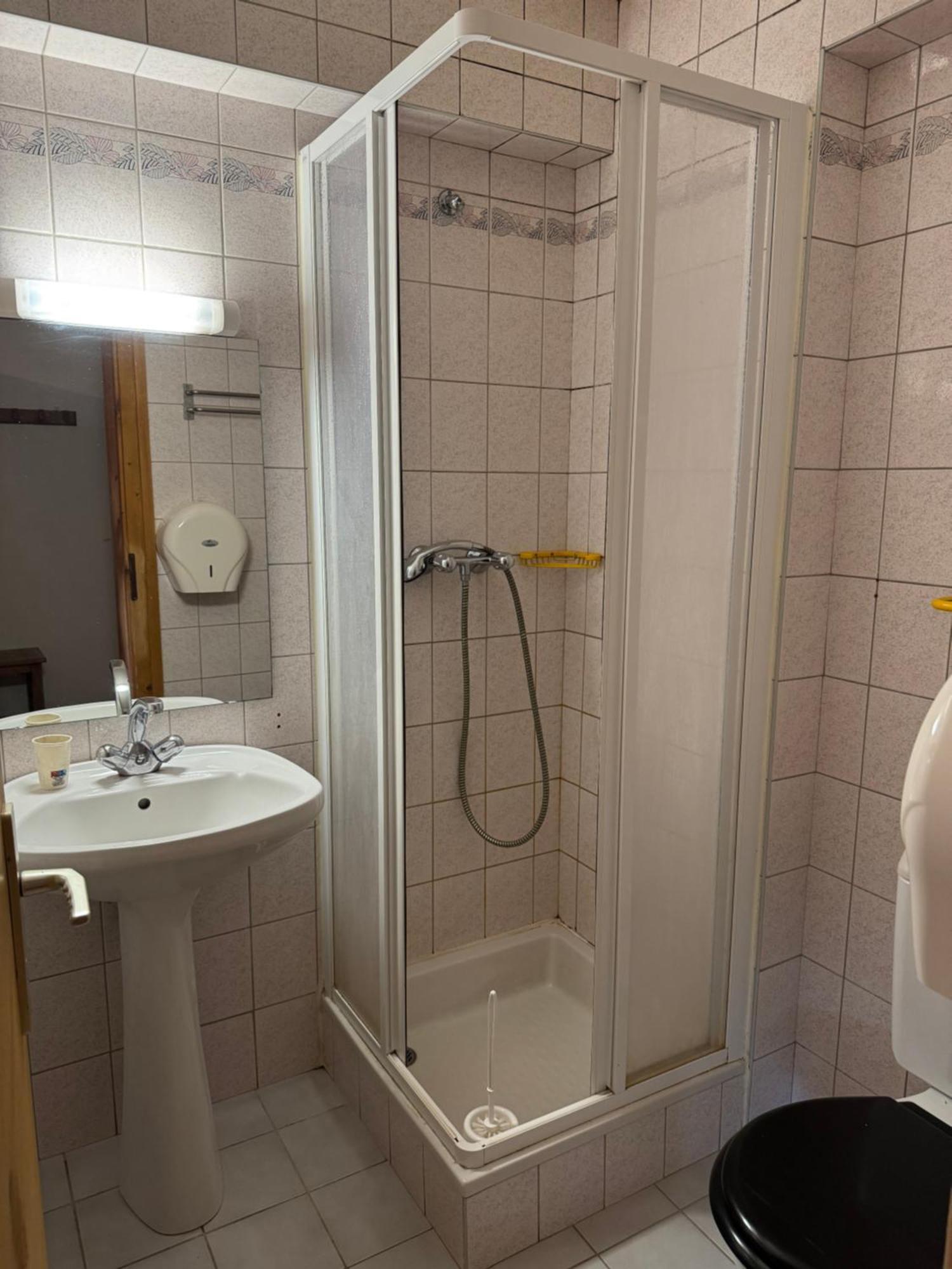 L'Ardesia Hostel Morzine Ngoại thất bức ảnh